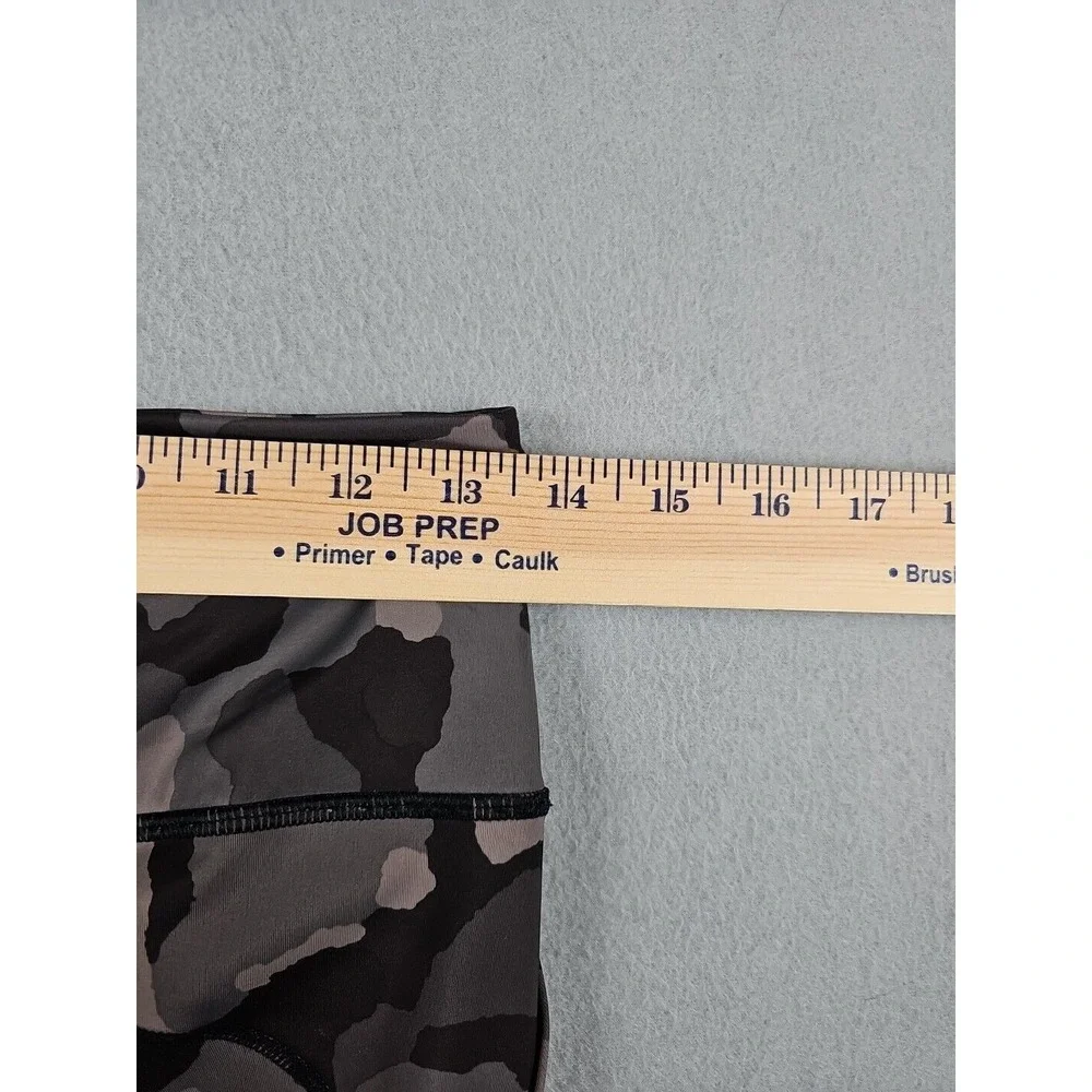 Athleta Lightning Camo 7/8 Tight Athletic Leggings Pockets Size S Green
